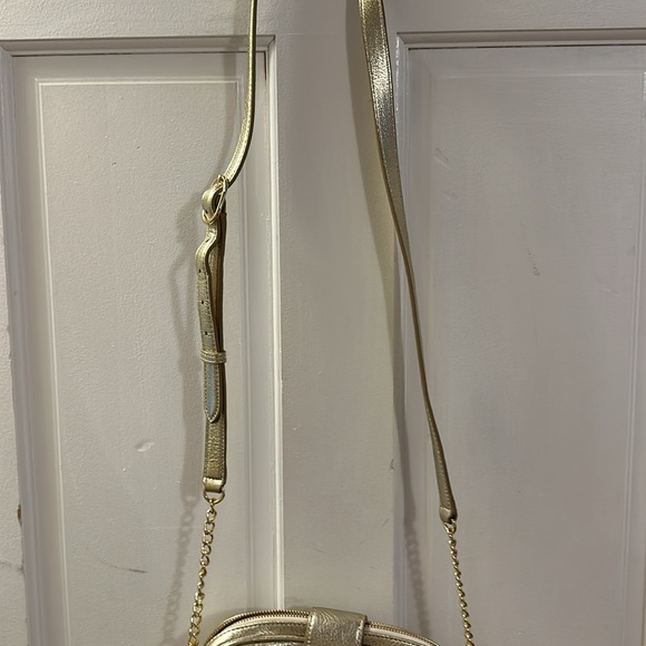 Talbots gold crossbody - Picture 3 of 5